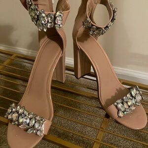 Charlotte Russe Sz 9